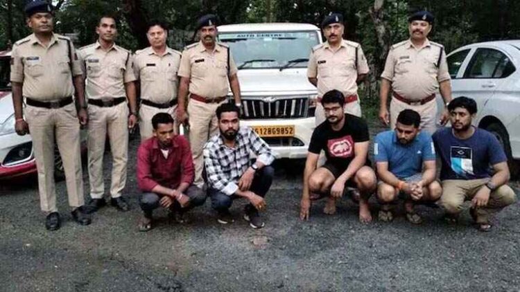 रात के अंधेरे में TI और पुलिस बनकर बायपास मार्ग पर लूटपाट करने वाले SECL के 5 अधिकारीयों को पुलिस ने गिरफ्तार कर भेजा जेल