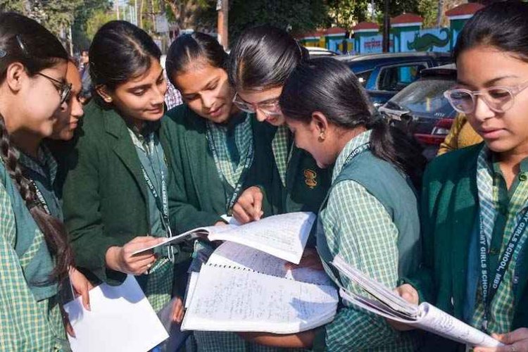 इंजीनियरिंग कॉलेजों में प्रवेश का बदला नियम, अब साल में दो बार होगी परीक्षा, हाजिरी कम होने पर छात्र बन जाएंगे प्राइवेट, सीयूईटी यूजी रिजल्ट जारी