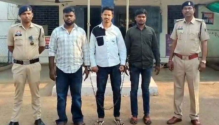 पुरानी रंजिश में 22 बार चाकू गोदकर ठेकेदार को उतारा मौत के घाट, पुलिस ने बहुचर्चित हत्याकांड के 3 फरार आरोपियों को गिरफ्तार के भेजा सलाखों के पीछे