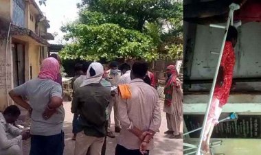 लव मेरिज के बाद फंदे पर झूली नवविवाहिता, घर में लटकी देखी पत्नी की लाश तो पति के उड़ गए होश. पिता ने आने से किया इंकार, जांच में जुटी पुलिस
