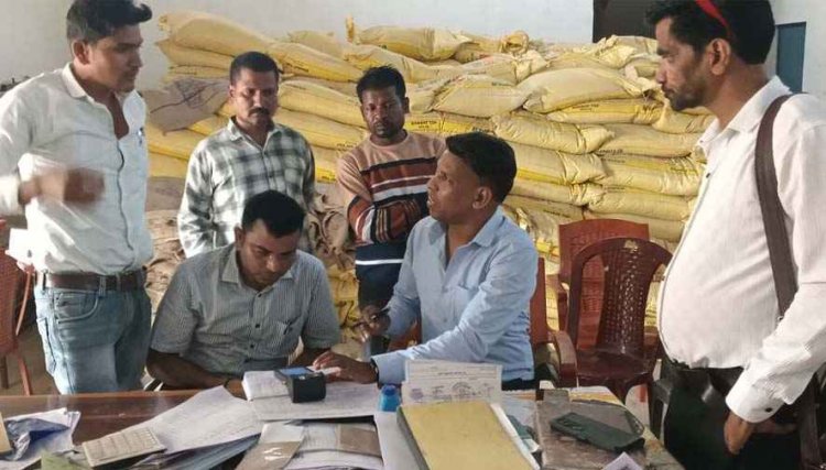 खरीफ सीजन से पहले किसानों को राहत, धमतरी के किसानों को बिना टोकन मिलेगा खाद, कालाबाजारी और अधिक कीमत वसूली पर होगी कार्रवाई