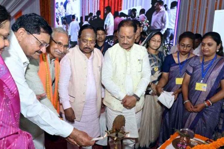 CM ने दी गरियाबंद को 603 करोड़ के विकास की सौगात, मुख्यमंत्री विष्णुदेव साय ने 76 परियोजनाओं का किया लोकार्पण&भूमिपूजन
