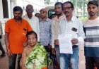 धान की राशि नहीं मिलने से अन्नदाता दर-बदर भटकने मजबूर, कलेक्टर जनदर्शन और धमतरी एसपी कार्यालय में कई किसान लगा रहे इंसाफ की गुहार