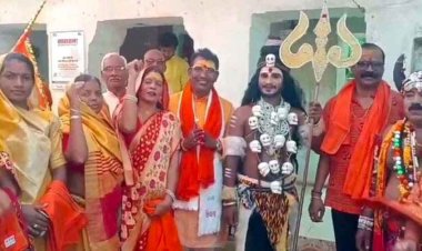 आस्था और राष्ट्रभक्ति का संगम, विधायक रोहित साहू के नेतृत्व में निकली भव्य कांवड़ एवं तिरंगा यात्रा, जगह-जगह फूल-मालाओं से हुआ स्वागत