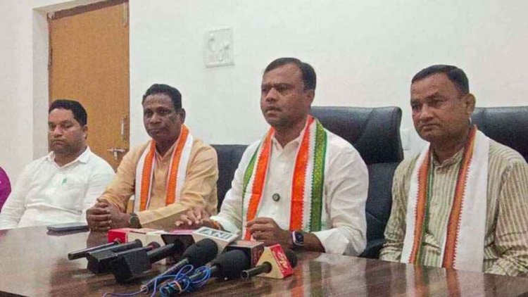 कांग्रेस प्रदेश अध्यक्ष दीपक बैज का गरियाबंद में फूल-मालाओं और आतिशबाजी से ऐतिहासिक स्वागत, बोले- प्रदेश की प्रशासनिक व्यवस्था पूरी तरह फेल