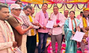 128 गांवों की महा ग्रामसभा में गूंजा आदिवासी अधिकारों का मुद्दा, MLA जनक ध्रुव और अंबिका मरकाम ने दी आंदोलन की चेतावनी, कार्रवाई की मांग