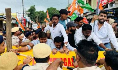 देवेंद्र यादव की गिरफ्तारी से नाराज युवा कांग्रेस कार्यकर्ताओं ने किया जेल भरो आंदोलन, बलौदाबाजार हिंसा मामले में नार्को टेस्ट की मांग -दीपक बैज