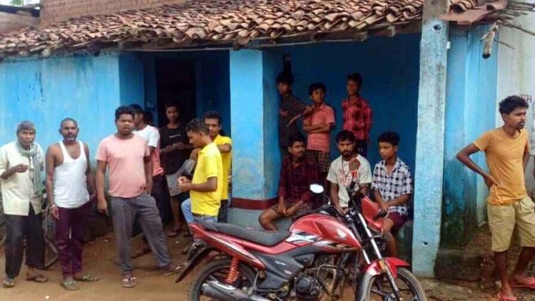 नाबालिग प्रेमी की खुदकुशी के 1 महीने बाद नाबालिग प्रेमिका ने भी लगाई फांसी, गांव में मच गया हंगामा, पुलिस कर रही मामले की जांच