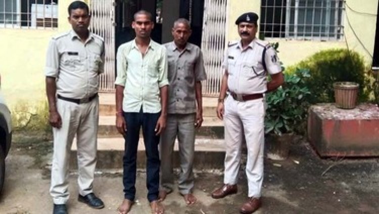 छेड़छाड़ का विरोध करने पर बाप-बेटे ने मिलकर पीड़िता की कर दी पिटाई, घायल युवती की शिकायत पर पुलिस ने दोनों को किया गिरफ्तार