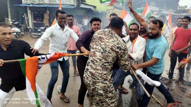 कांग्रेस जन पर दर्ज एफआईआर के विरोध में शहर के गांधी मैदान में प्रदेश के मुख्यमंत्री एवं गृहमंत्री का किया पुतला दहन, डीजीपी को सौंपा ज्ञापन