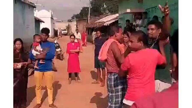 वैक्सीन से दो बच्चों की मौत के बाद स्वास्थ्य मंत्री ने वैक्सीनेशन रोकने का दिया आदेश, सरकार के द्वारा गठित जांच टीम पर ग्रामीणों का भड़का गुस्सा