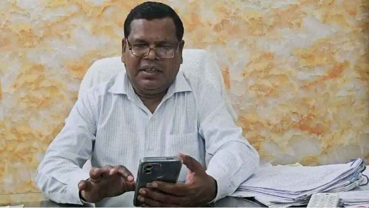 आधे घंटे की देरी की वजह से साहब ने पटवारी को किया सस्पेंड, पटवारियों के आक्रोश के बाद 3 दिन में बहाली, अब पटवारी को तबादले की दी सजा