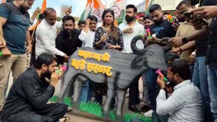विधायक देवेंद्र यादव की गिरफ्तारी का युवा कांग्रेस ने किया अनोखा प्रदर्शन, जिले और विधानसभावार की सह-प्रभारियों की नियुक्ति