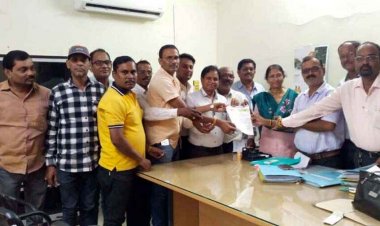 पदोन्नति में देरी होने पर संघ के पदाधिकारियों ने किया आक्रोश व्यक्त, कार्यवाही आगे बढ़ाने छत्तीसगढ़ टीचर्स एसोसिएशन ने सौपा ज्ञापन