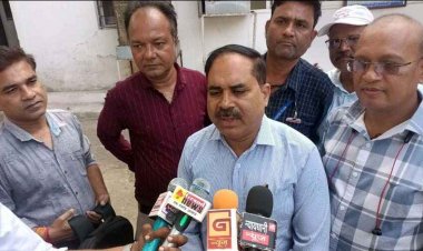 पत्रकार को गोली मारने की धमकी, पत्रकारों में भड़का आक्रोश, SP को सौंपा ज्ञापन, रिपोर्टर का चोला ओढ़कर गलत काम करने वालों के खिलाफ प्रेस क्लब का कड़ा कदम