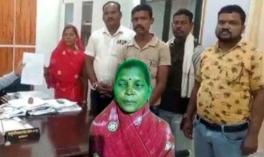 दो दिन के अंदर सचिव के ट्रांसफर की मांग, सरपंच चमेली बाई ने जनपद पंचायत मालखरौदा के सामने अनशन की दी चेतावनी