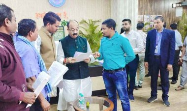 सहकारिता विभाग की लापरवाही का खामियाजा भुगत रहे किसान, नाम सुधारवाने भटक रहे किसानों ने उप मुख्यमंत्री लगाई इंसाफ की गुहार