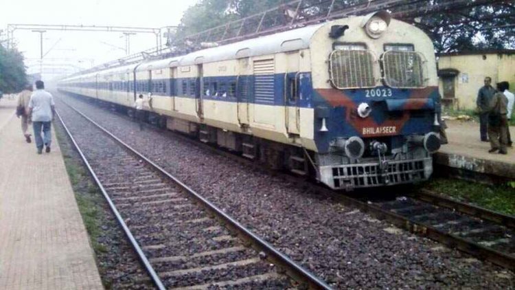 रायपुर से अभनपुर तक चलेगी 2 लोकल ट्रेन, छठ के पहले होगा शुभारंभ, 37 मिनट में यात्रियों को पहुंचाएगी, किराया होगा सिर्फ 10 रुपये