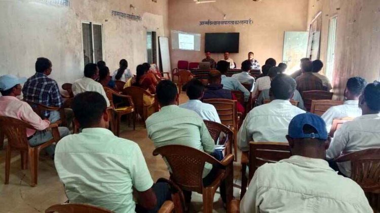 मैनपुर विकासखंड में बालवाड़ी कार्यक्रम की समीक्षा, बच्चों की प्रगति और भविष्य की कार्य योजना पर किया गया विचार विमर्श