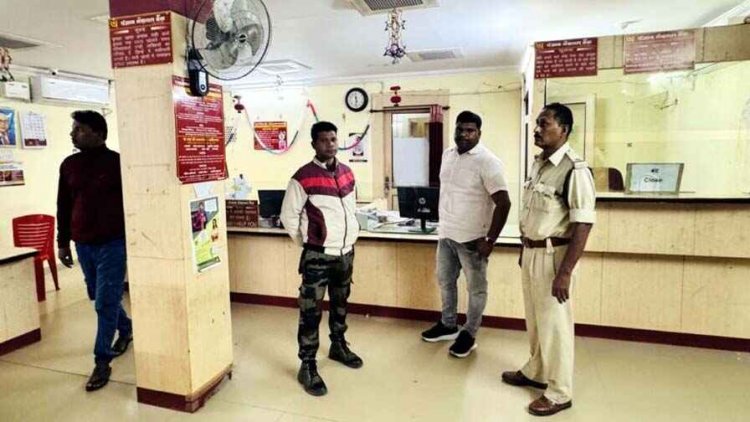 गरियाबंद में आधी रात बज गया पंजाब नेशनल बैंक का अलार्म, मचा हडकंप, आवाज सुनते ही दनादन आई पुलिस की गाड़ियां, और फिर जो हुआ..