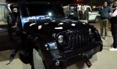 अनियंत्रित होकर सड़क किनारे पलटा धान लदा ट्रक, ड्राइवर ने कूदकर बचाई जान, थार गाड़ी के शीशे पर लगाई ब्लैक फिल्म, पुलिस ने की कार्रवाई