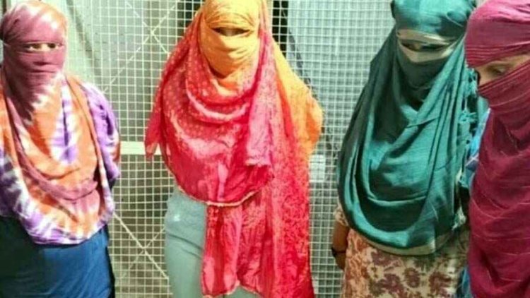 छत्तीसगढ़ में पुलिस ने जिस्मफरोशी के खिलाफ लिया एक्शन, देह व्यापार का किया भंडाफोड़, 5 महिलाएं गिरफ्तार, कार्यवाही रहेगी जारी