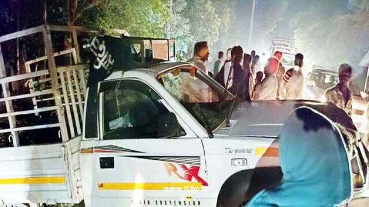 मुख्यमंत्री के कार्यक्रम से वापस लौट रहे ग्रामीणों से भरी पिकअप पलटने से 15 घायल, अस्पताल में चल रहा इलाज, 6 की हालत नाजुक