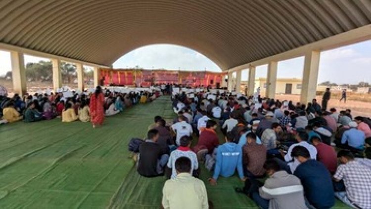 न्याय की अंतिम पुकार, नौकरी के परेशानी से जूझ रहे बीएड योग्यताधारी सहायक शिक्षक आज तुता स्थित तालाब में लेंगे जल समाधि
