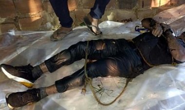 नाले में मिली युवक की लाश, इलाके में दहशत का माहौल, कत्ल या हादसा, लोगों ने जताई हत्या की आशंका, पुलिस कर रही मामले की जांच