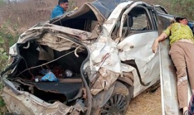 छत्तीसगढ़ में दर्दनाक सड़क हादसा, डिवाइडर से टकराई तेज रफ्तार कार, मनाली से घूमकर लौट रही दो मेकअप आर्टिस्ट लड़कियों की मौत, एक युवक घायल