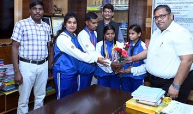 दृष्टि बाधित छात्रों ने ऑल इंडिया पैरा आर्म-रेसलिंग कप में जीते 14 मेडल, गरियाबंद के दिव्यांग बच्चों ने ग्वालियर में रचा इतिहास, जिले को किया गौरवान्वित