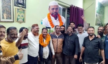 मुस्लिम मनिहार जमात के सदर बनाए गए मोहम्मद नवाब वारसी, नगर व समाज के लोगों ने दी हार्दिक बधाई शुभकामनाएं