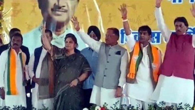 217 करोड़ के कार्यों का किया भूमिपूजन और लोकार्पण, जवानों की शहादत पर CM ने जताया दुख, आज महापौर और अध्यक्ष पदों के लिए आरक्षण प्रक्रिया