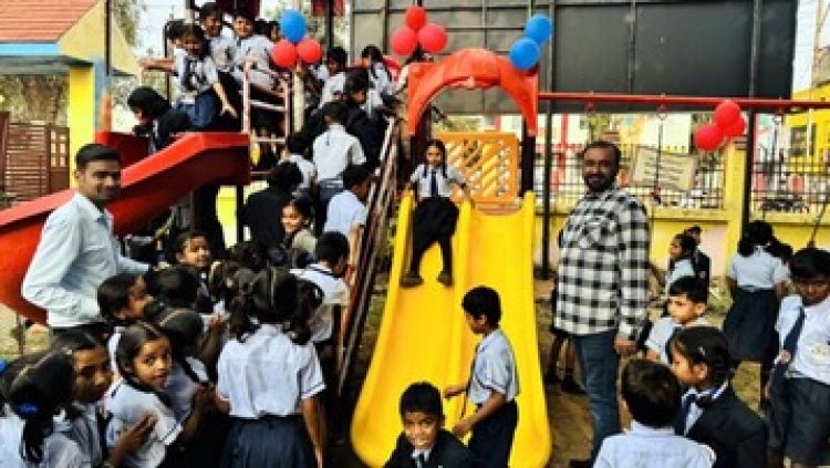 भाजपा जिला अध्यक्ष अनिल चंद्राकर और नपा अध्यक्ष गफ्फू मेमन ने किया विभिन्न कार्यों का लोकार्पण, नए झूले पाकर बच्चों में दिखा खासा उत्साह