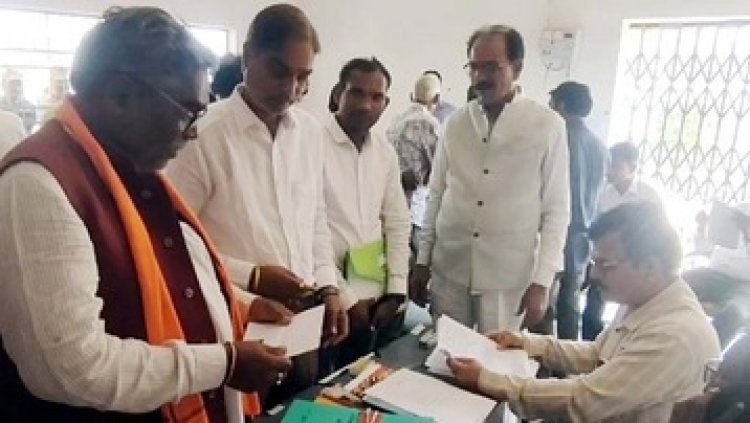 नगर पंचायत चुनाव में कांग्रेस के अध्यक्ष पद के उम्मीदवार का नामांकन पत्र खारिज, मां को मिली टिकट, उधर बीजेपी प्रत्याशी का नामांकन निरस्त