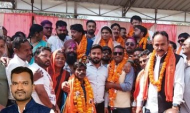 20 साल बाद BJP के हाथों में नवापारा पालिका की सत्ता,  भाजपा और कांग्रेस के 9-9 पार्षद, 3 सीटों पर निर्दलीय का कब्जा, ओम कुमारी संजय साहू बनी अध्यक्ष