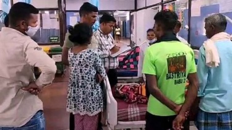 दर्दनाक सड़क हादसा, ट्रैक्टर और बाइक की जोरदार टक्कर, जवान का एक पैर मौके पर ही कटकर अलग, अस्पताल में भर्ती, हालत नाजुक