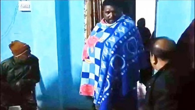 बालक छात्रावास बना हवस का अड्डा, रात में कुंवारी महिला शिक्षिका के साथ आपत्तिजनक हालत में पकड़ा गया हॉस्टल का शादीशुदा अधीक्षक