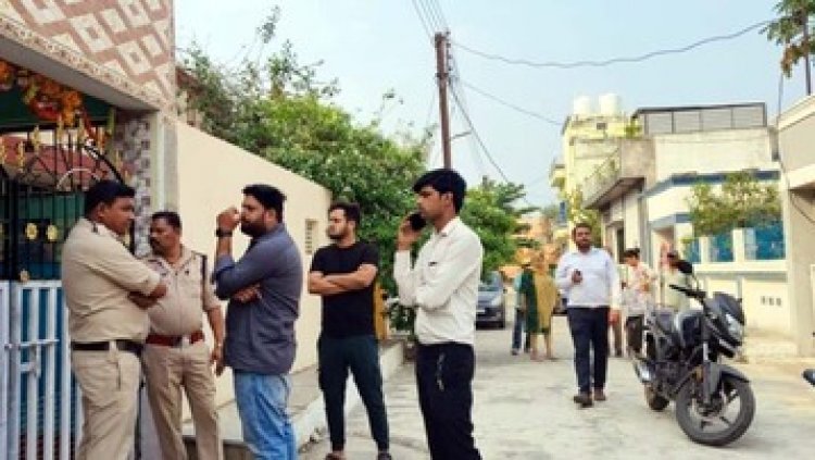 बुआ के घर छुट्टियां मनाने आए 10 वर्षीय बच्चे की संदिग्ध मौत, फंदे से लटका मिला मासूम!, इलाके में फैली सनसनी, आत्महत्या या साजिश? जांच में जुटी पुलिस