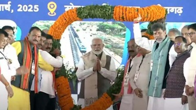 प्रधानमंत्री नरेंद्र मोदी ने बिलासपुर से छत्तीसगढ़ को दी बड़ी सौगात, अभनपुर-रायपुर मेमू ट्रेन को दिखाई हरी झंडी
