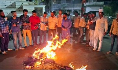 रायपुर व भिलाई की हुसैनी सेना द्वारा पहलगाम हत्याकांड के आरोपियों का पुतला दहन, मृतकों को दी श्रद्धांजलि, पाकिस्तान मुर्दाबाद के लगाए नारे