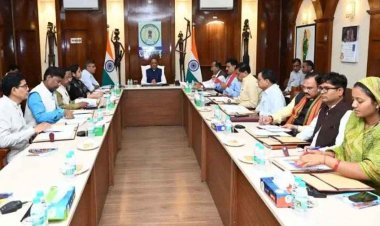 छत्तीसगढ़ मंत्रिपरिषद बैठक में लिए गए अहम फैसले, शिक्षा, कला, उद्योग और रोजगार को मिलेगा नया आयाम, औद्योगिक विकास नीति में संशोधन को मंजूरी