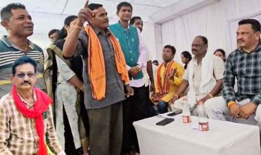 समाधान शिविर में मचा बवाल, शराब दुकान हटाने की मांग पर वार्डवासियों ने दी धरने की चेतावनी, निलंबित बीईओ ने दी आत्मदाह दे डाली धमकी