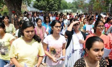 B.Ed और D.El.Ed प्रवेश परीक्षा में नहीं शामिल हो पाए कई अभ्यर्थी, समय से पहले परीक्षा केंद्र का गेट बंद होने का आरोप, एग्जाम देने से छूटे छात्र