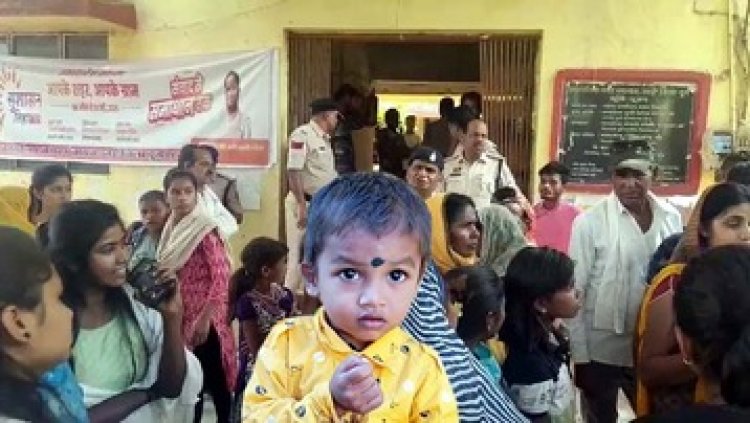 तालाब में डूबने से 7 साल के बच्चे की मौत, मातम में बदली शादी की खुशियां, आक्रोशित लोगों ने नगर पंचायत कार्यालय का किया घेराव