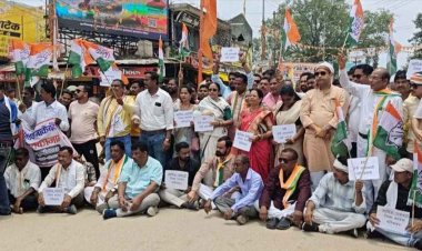 आर्थिक नाकेबंदी के नाम कांग्रेस का चक्काजाम, तिरंगा चौक पर विरोध प्रदर्शन, डॉ. शिव डहरिया की अगुवाई में 5000 कार्यकर्ताओं ने किया टोल जाम