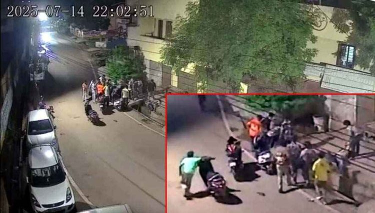 मंदिर जा रहे स्कूटी सवार का बिगड़ा बैलेंस, नाली में गिरने से 16 वर्षीय लड़के की मौत, दूसरा घायल, हादसा सीसीटीवी कैमरे में कैद