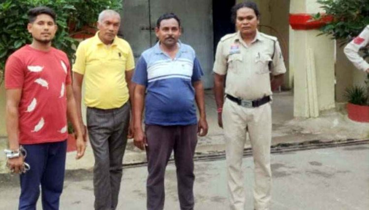 पाईप लाईन बिछाने से मना कर सरपंच और ग्रामीणों ने की मारपीट, पुलिस ने गांव के मुखिया तारण दास समेत दो आरोपियों को किया गिरफ्तार