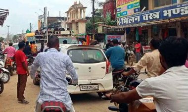 ससुराल जा रहे कमचारी को ट्रक ने मारी टक्कर  वाहन कुचला, ड्राइवर फरार, बोलेरो को देख डिवाइडर से टकराया युवक, तीन हादसों में 3 लोगों की मौत