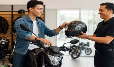 रायपुर में अब बाइक के साथ हेलमेट खरीदना जरुरी, अवहेलना पर शोरुम संचालकों का लाइसेंस होगा रद्द, SSP ने जारी किया आदेश